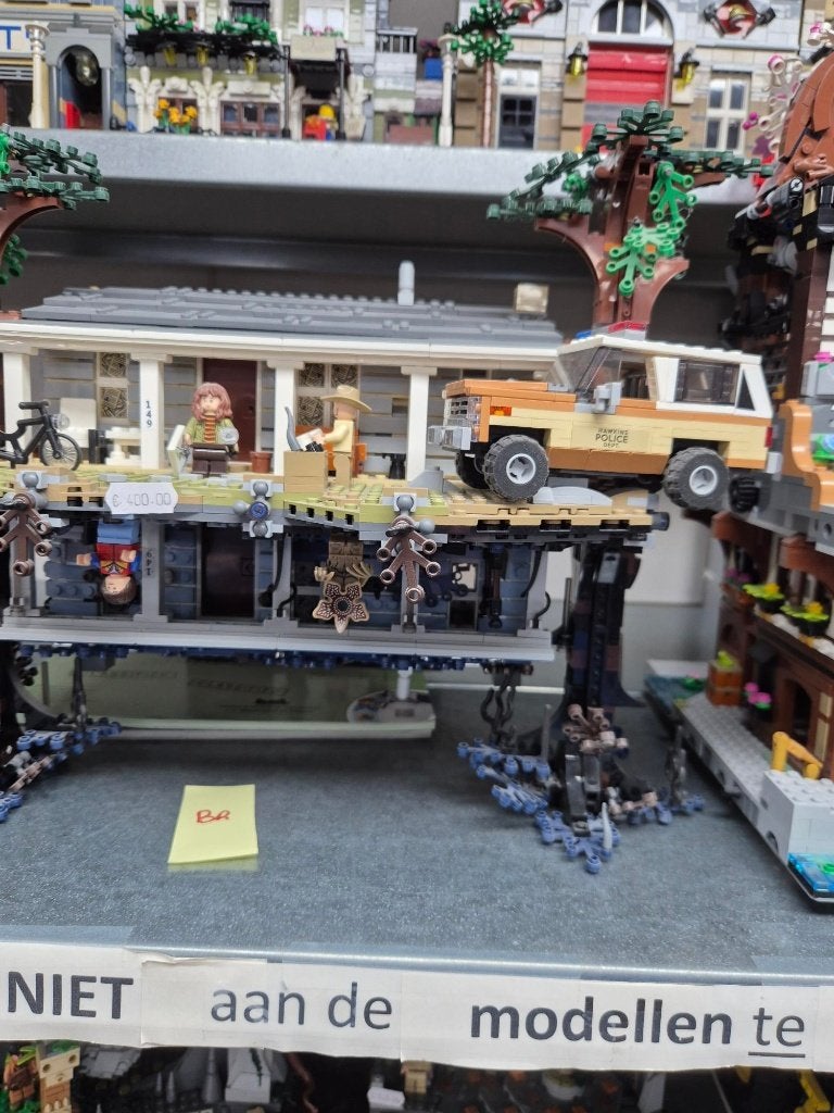 Lego set 75810 The Upside Down, Compleet, Gebruikt, Overige thema's, Lego