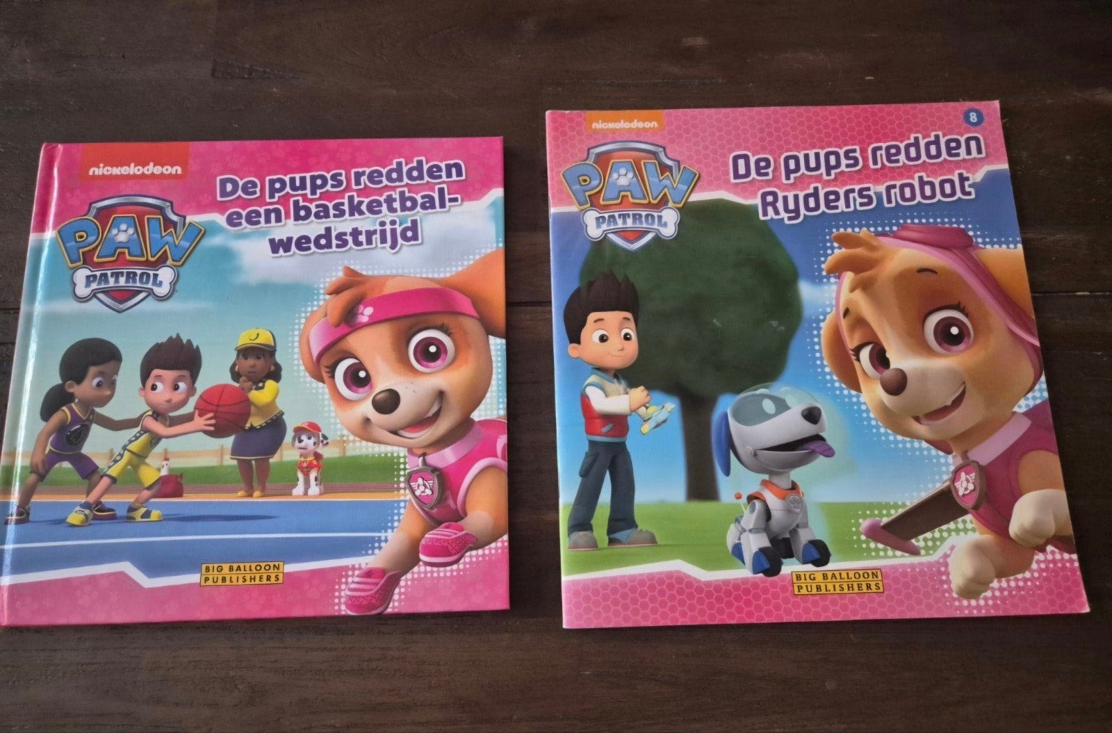 Paw Patrol boeken: basketbalwedstrijd en Ryders robot, Ophalen of Verzenden, Gelezen, Nickelodeon, Fictie algemeen
