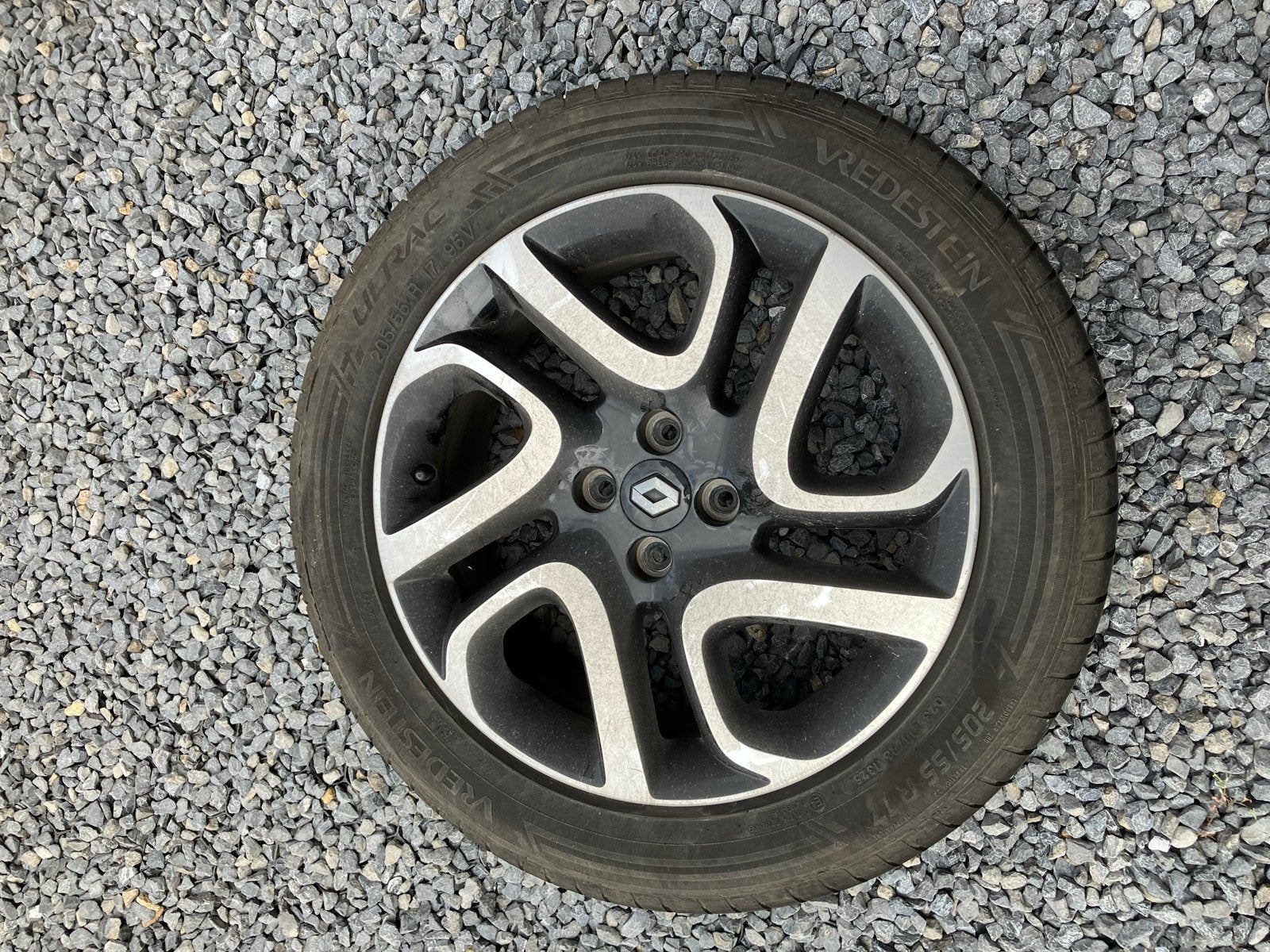 Zomerbanden met Velgen 205/55 R17 oa tbv Renault Captur, Ophalen, Gebruikt, Banden en Velgen, 17 inch