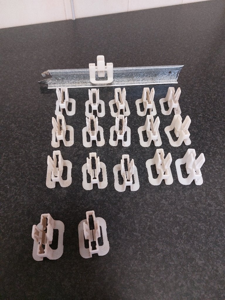 opwaaiklemmen of hold-down clips tbv systeem plafond, Ophalen, Binnendeur, Minder dan 200 cm