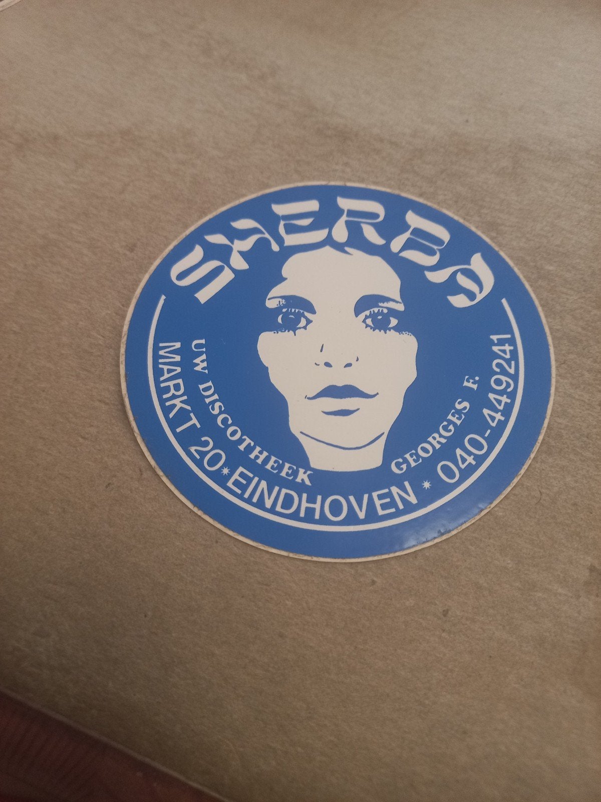 Vintage Sticker: Uw Discotheek Georges F. Eindhoven, Verzamelen, Ophalen of Verzenden, Gebruikt, Overige typen