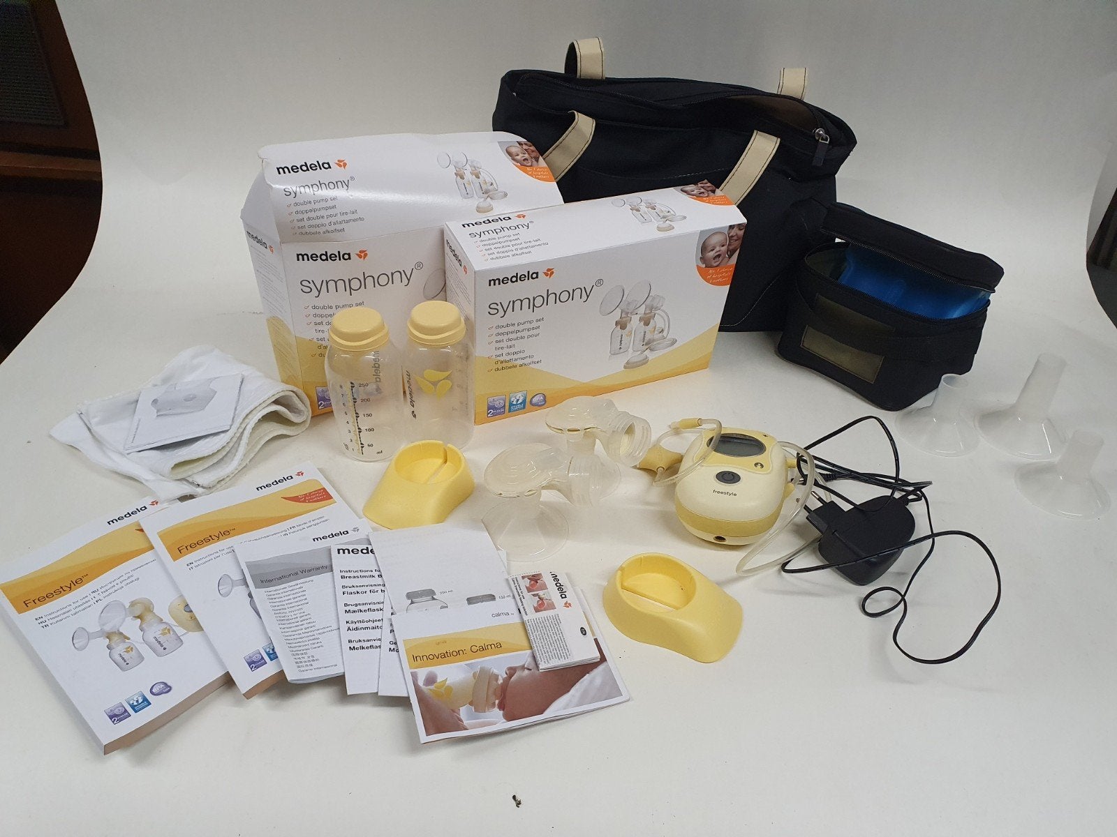 Medela Borstkolf met uitgebreide accessoires, Gebruikt, Medela, Borstkolf, Ophalen of Verzenden