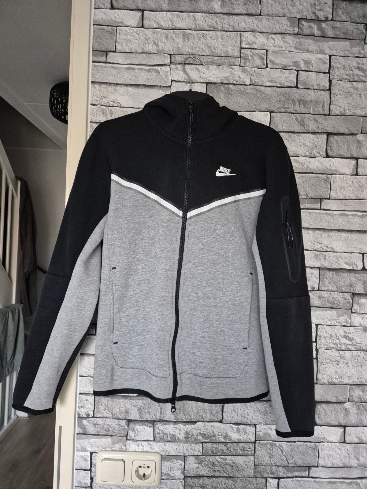 Nike fleece vest originele meisjes een jongens, Kleding | Heren, Ophalen, Zo goed als nieuw, Overige maten, Zwart