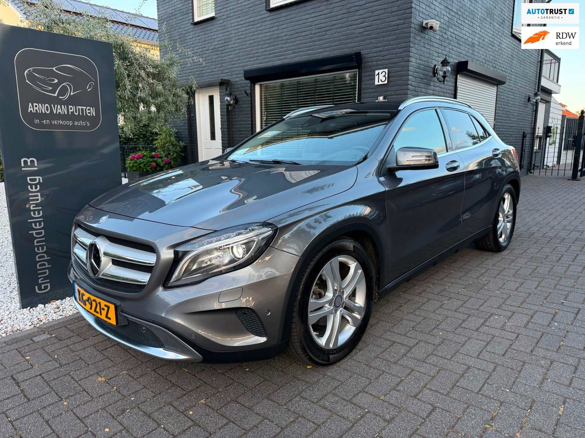 Mercedes-Benz GLA-klasse 220 CDI Prestige Pano/ memory /Leer, Auto's, Mercedes-Benz, Gebruikt, Euro 6, 4 cilinders, 1435 kg