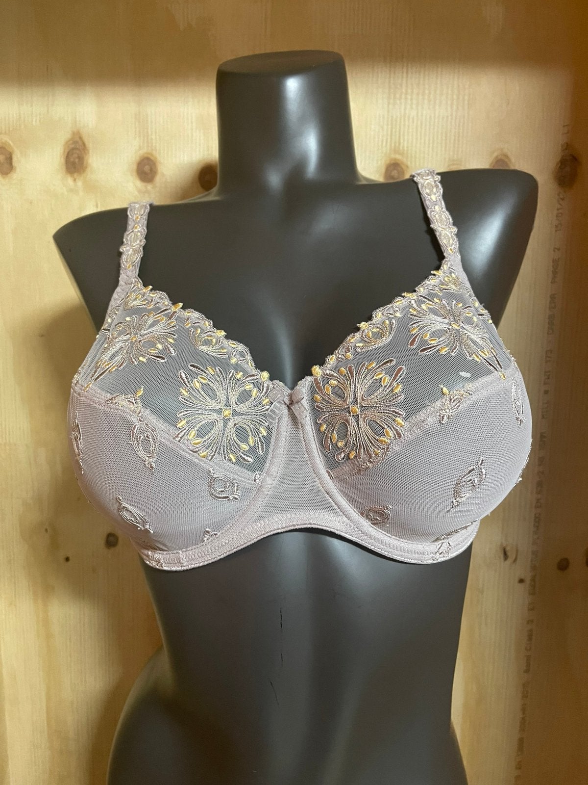 Chantelle bh 75d en 80e model 2601, Kleding | Dames, Verzenden, Beige, BH