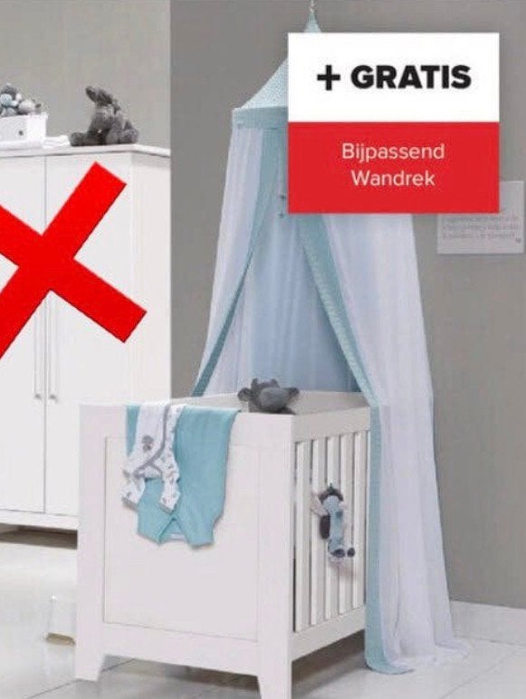 Wit ledikant met roest bruine klamboe, Ophalen, Zo goed als nieuw, Jongetje of Meisje