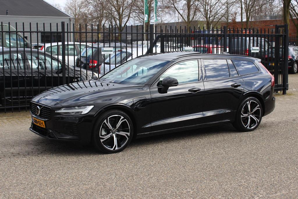 Volvo V60 2.0 T6 Plug-in hybrid AWD Plus Dark, Schuifd.Trekh, Gebruikt, Euro 6, 4 cilinders, 180 min