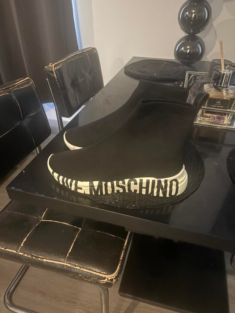 Love moschino schoenen Maat 41, Zwart, Ophalen of Verzenden, Sneakers of Gympen, Zo goed als nieuw