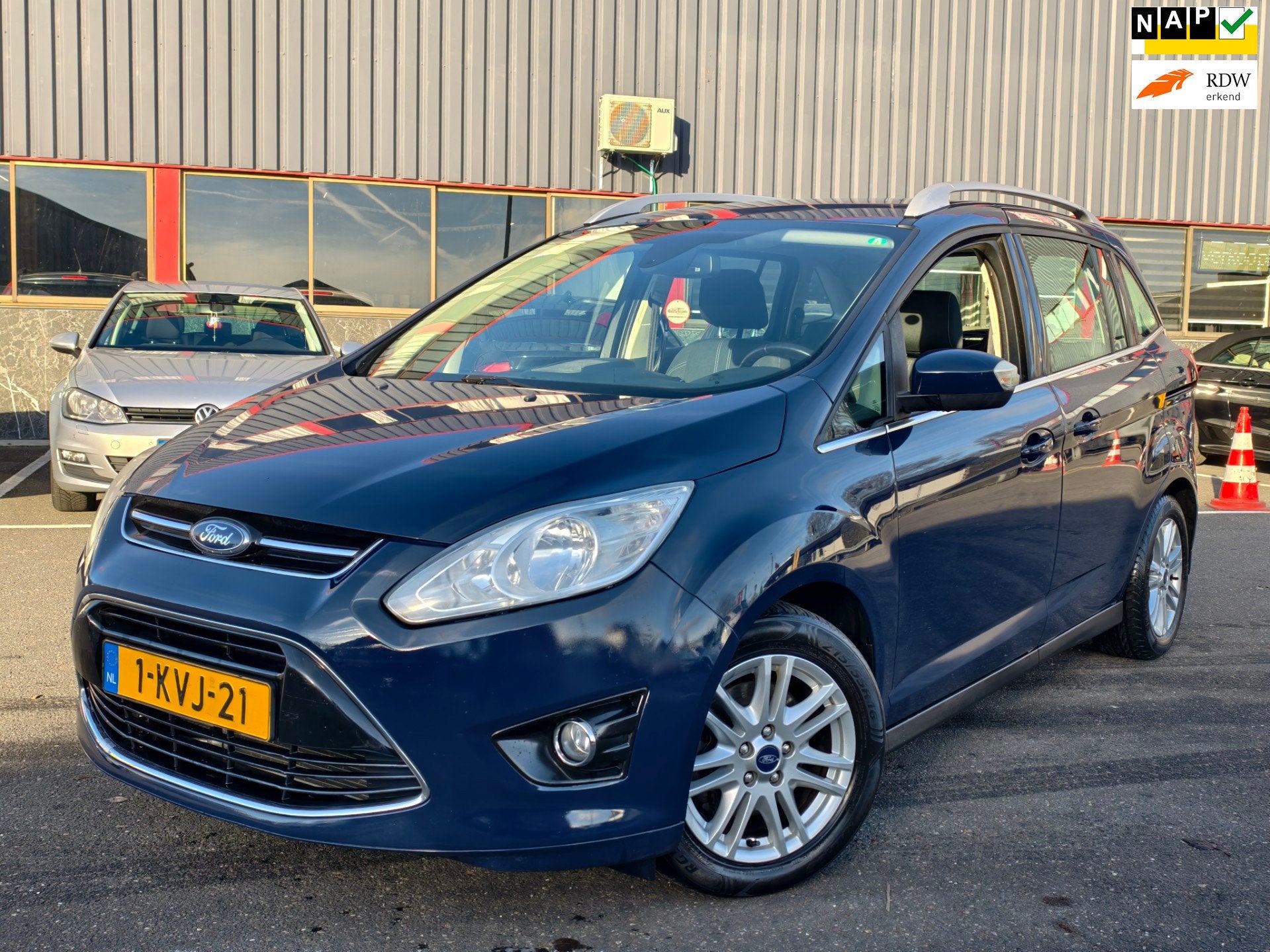 Ford Grand C-Max 1.0 Titanium / 7 PERSOONS / NAP / ZEER NETT, Voorwielaandrijving, Gebruikt, Blauw, 7 stoelen