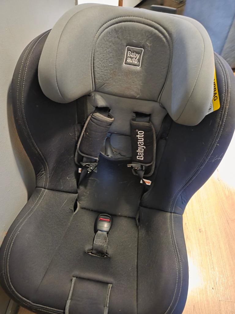 Babyauto autostoel 360 graden draaibaar met SIPS, Kinderen en Baby's, Autostoeltjes, Overige merken, Autogordel of Isofix, Gebruikt
