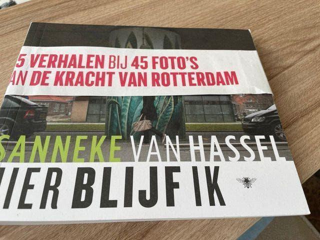 Hier blijf ik van Sanneke van Hassel, Ophalen, Zo goed als nieuw, Sanneke van Hassel