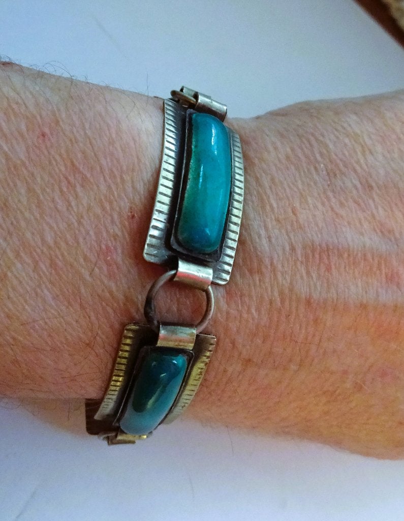 Zilverkleurige panelen armband met groen emaiile rechthoeken, Sieraden, Tassen en Uiterlijk, Verzenden, Gebruikt, Zilver, Staal