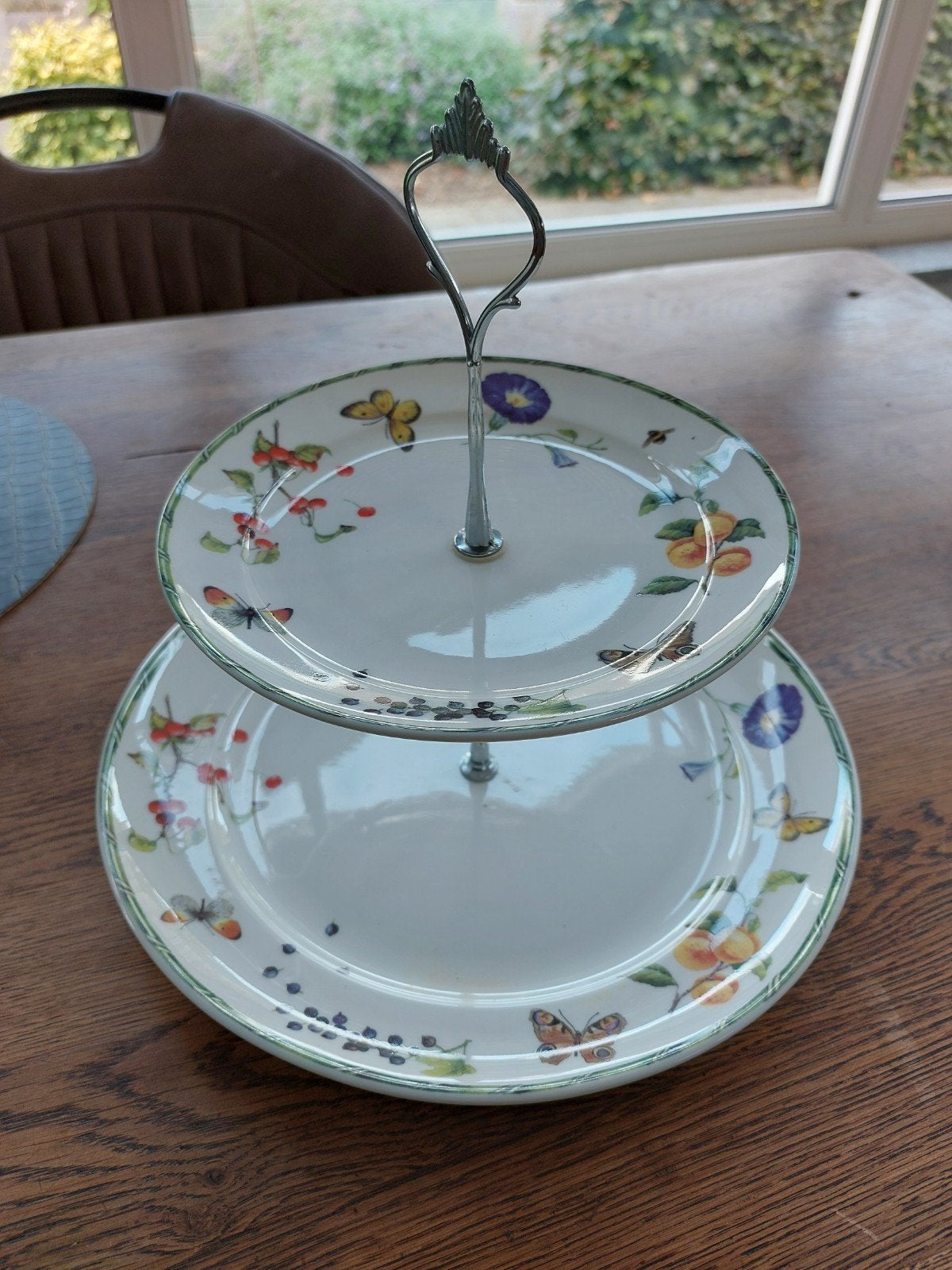 Etagère met 2 lagen - Vlinders en bloemen Janneke Brinkman, Ophalen of Verzenden, Steen/keramiek, Meerkleurig, Overige merken