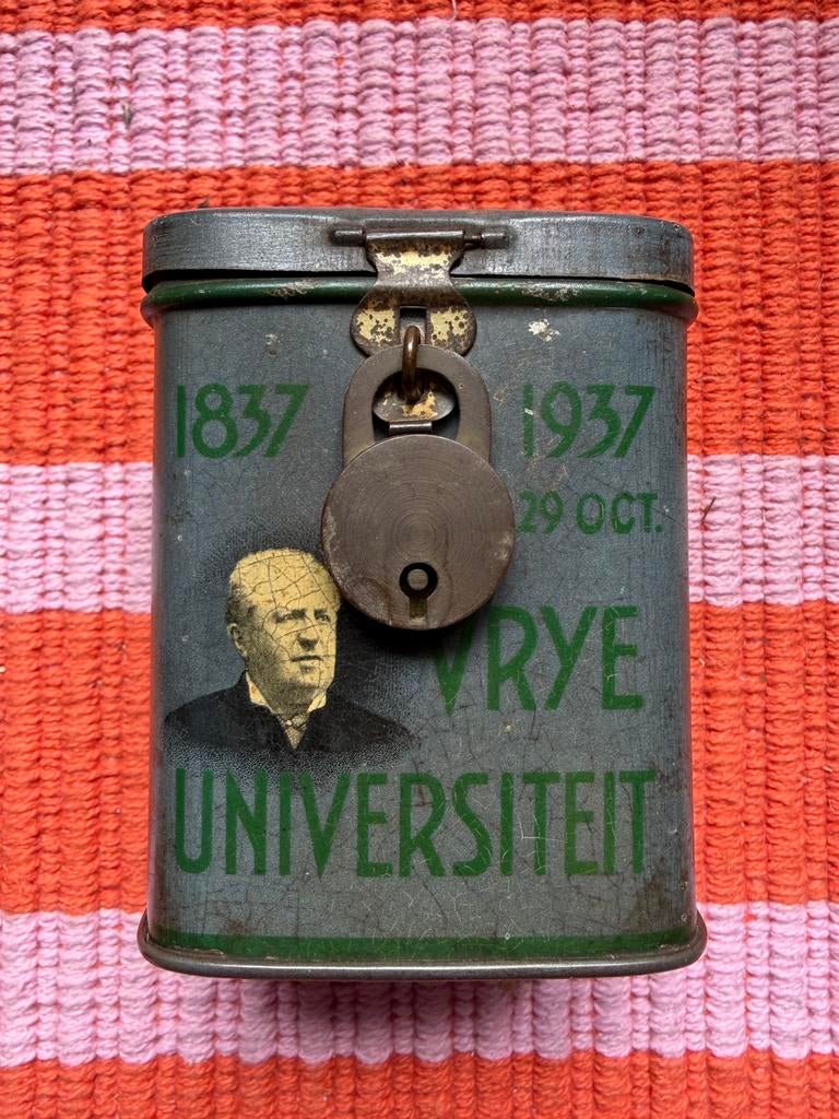 SpaarBlik Vrije Universiteit 1837-1937 geneeskunde vrouwen, Verzamelen, Blikken, Ophalen of Verzenden, Gebruikt, Overige