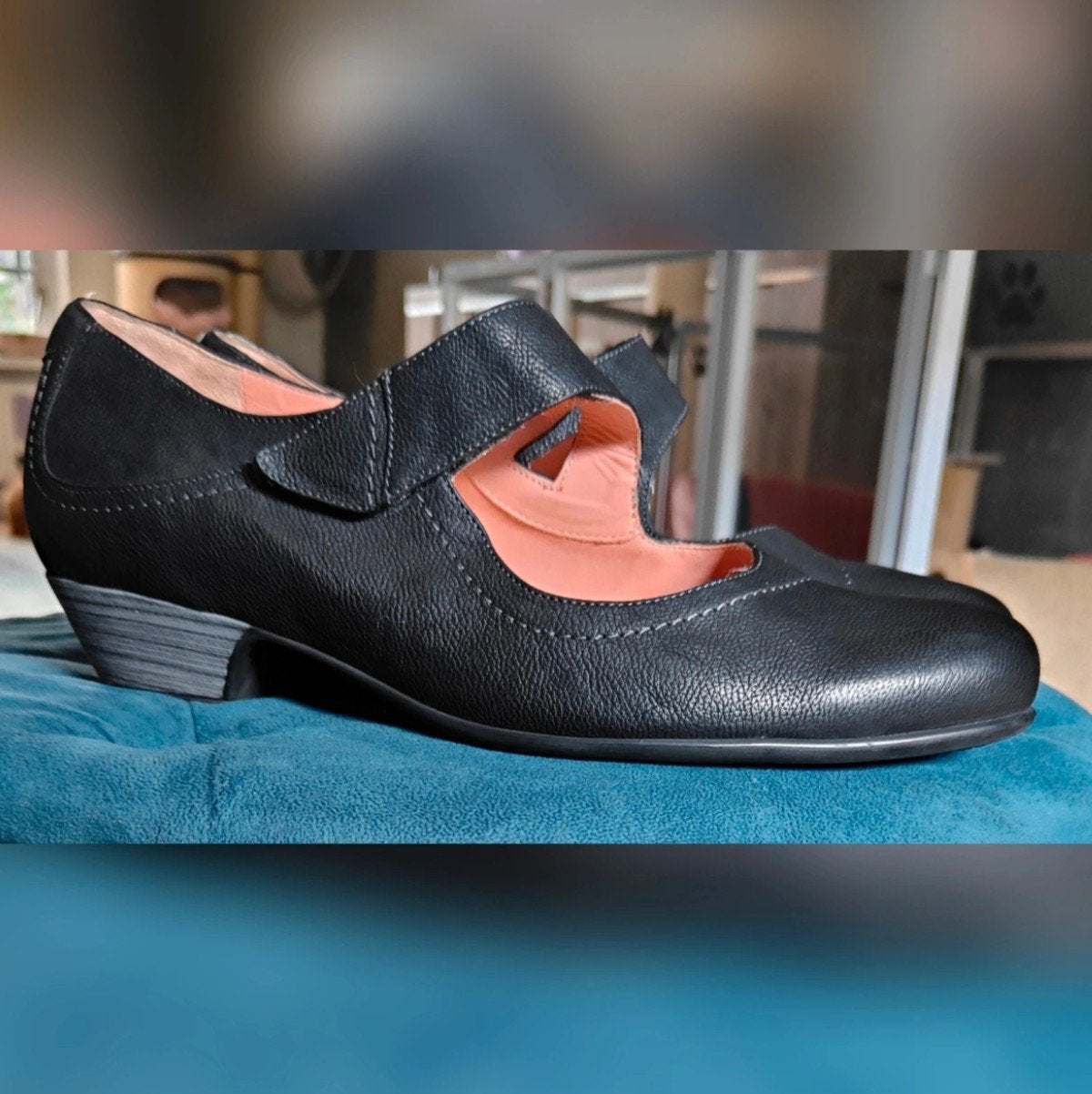 Zeer nette Zwarte Durea bandpumps maat 42, Kleding | Dames, Schoenen, Ophalen of Verzenden, Zo goed als nieuw, Zwart