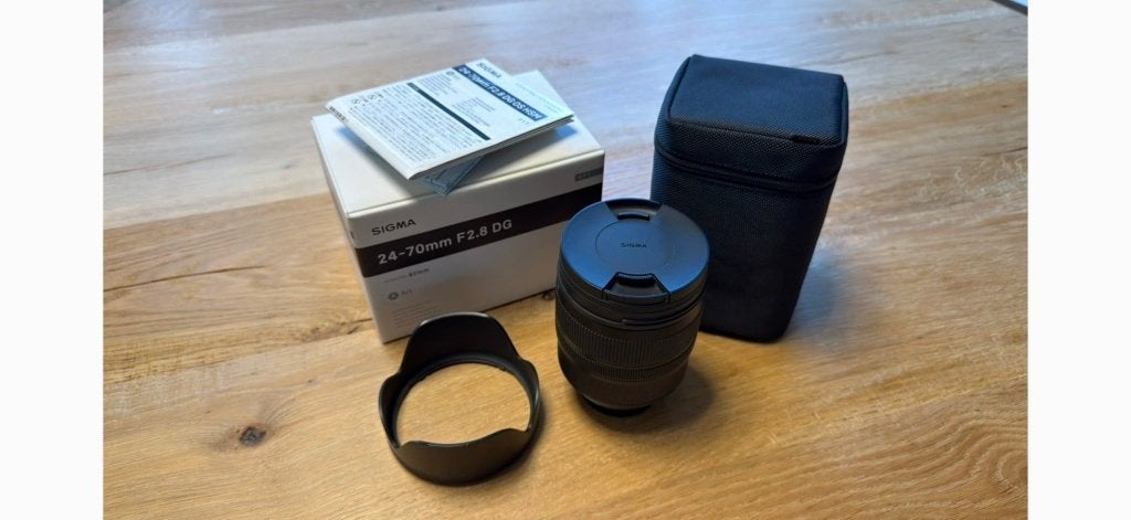 Sigma 24-70mm f/2.8 Art (Nikon) + Doos & B+W UV-Filter⁠, Audio, Tv en Foto, Ophalen, Zonnekap, Gebruikt, Sigma