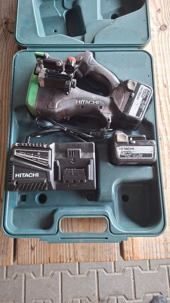 Hitachi cl14dsl draadeind knipper draadstangkinpper, Auto diversen, ,, Ophalen of Verzenden, Zo goed als nieuw, ,