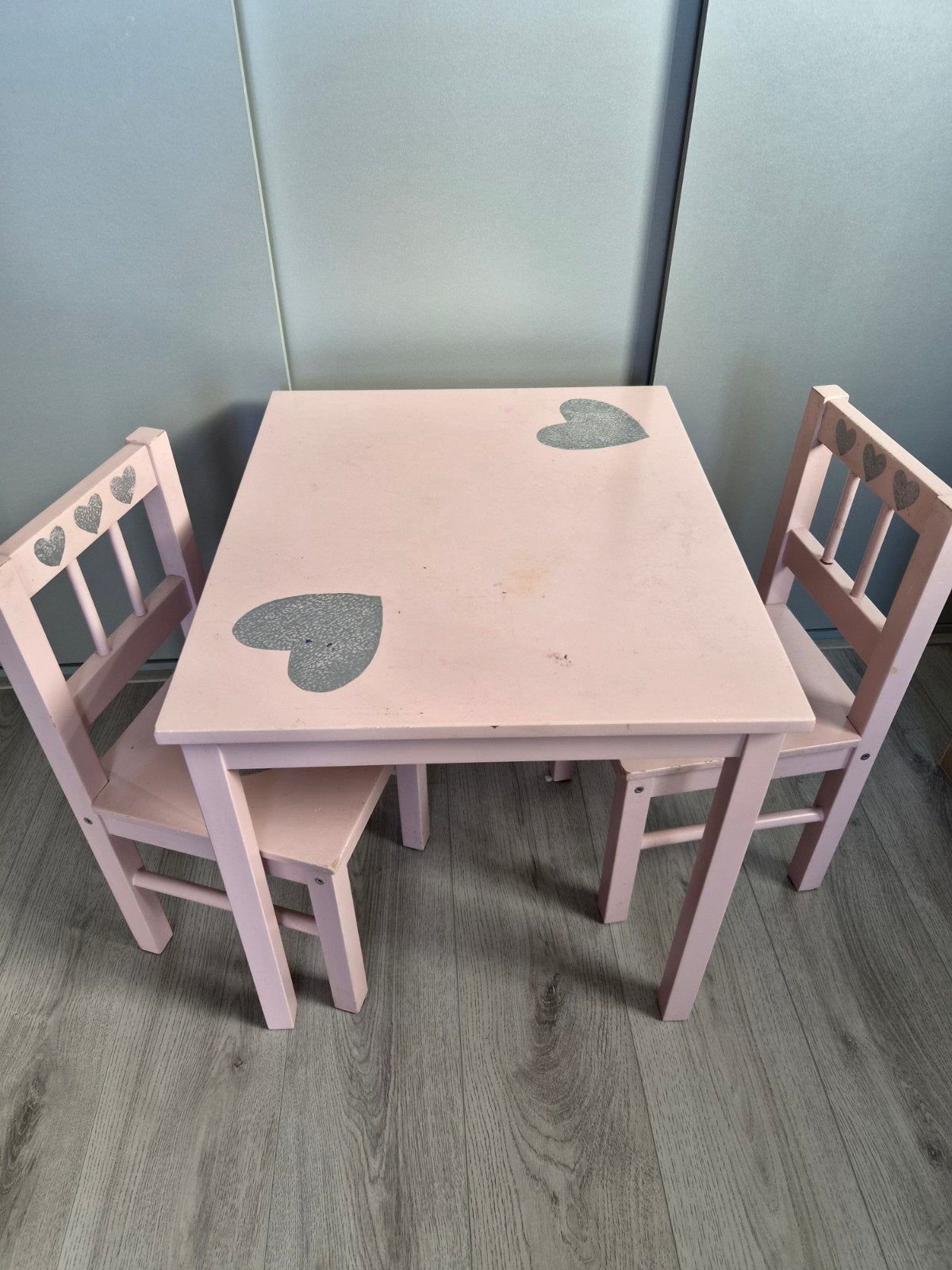 IKEA kinder tafel met 2 stoeltjes roze hartjes, Kinderen en Baby's, Ophalen, Gebruikt, Tafel(s) en Stoel(en)