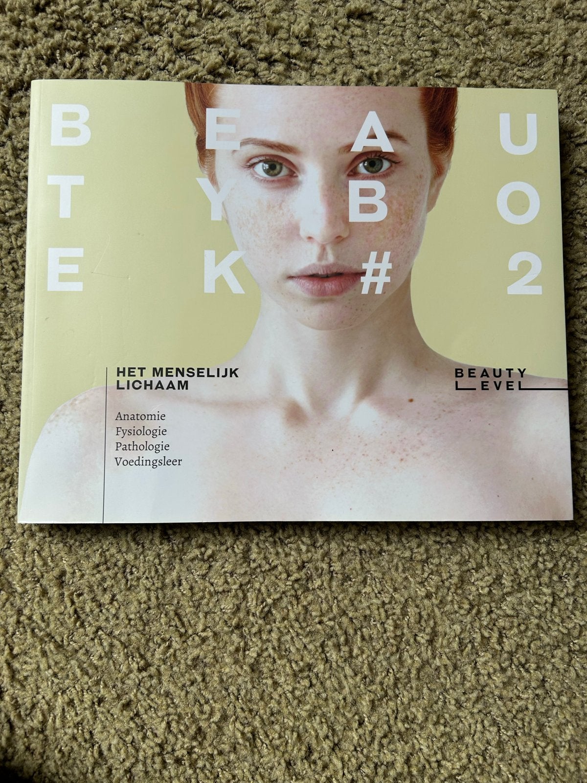 Beauty Level 2: Het Menselijk Lichaam - Anatomie & Fysiologi, Boeken, Ophalen of Verzenden, Beta, Zo goed als nieuw, MBO