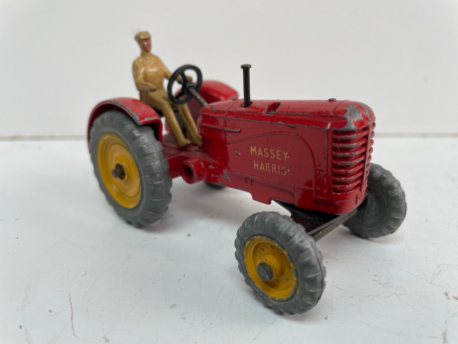 Vintage Dinky Toys Massey Harris Tractor met Bestuurder, Verzenden