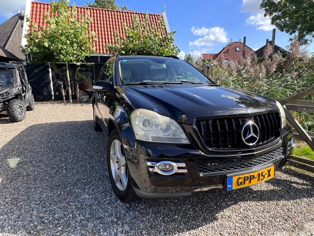 Mercedes-Benz GL 5.5 Gl500 4MATIC AUT 2007 Zwart - BTW auto, Auto's, Automaat, Dealer onderhouden, 8 cilinders, 7 stoelen