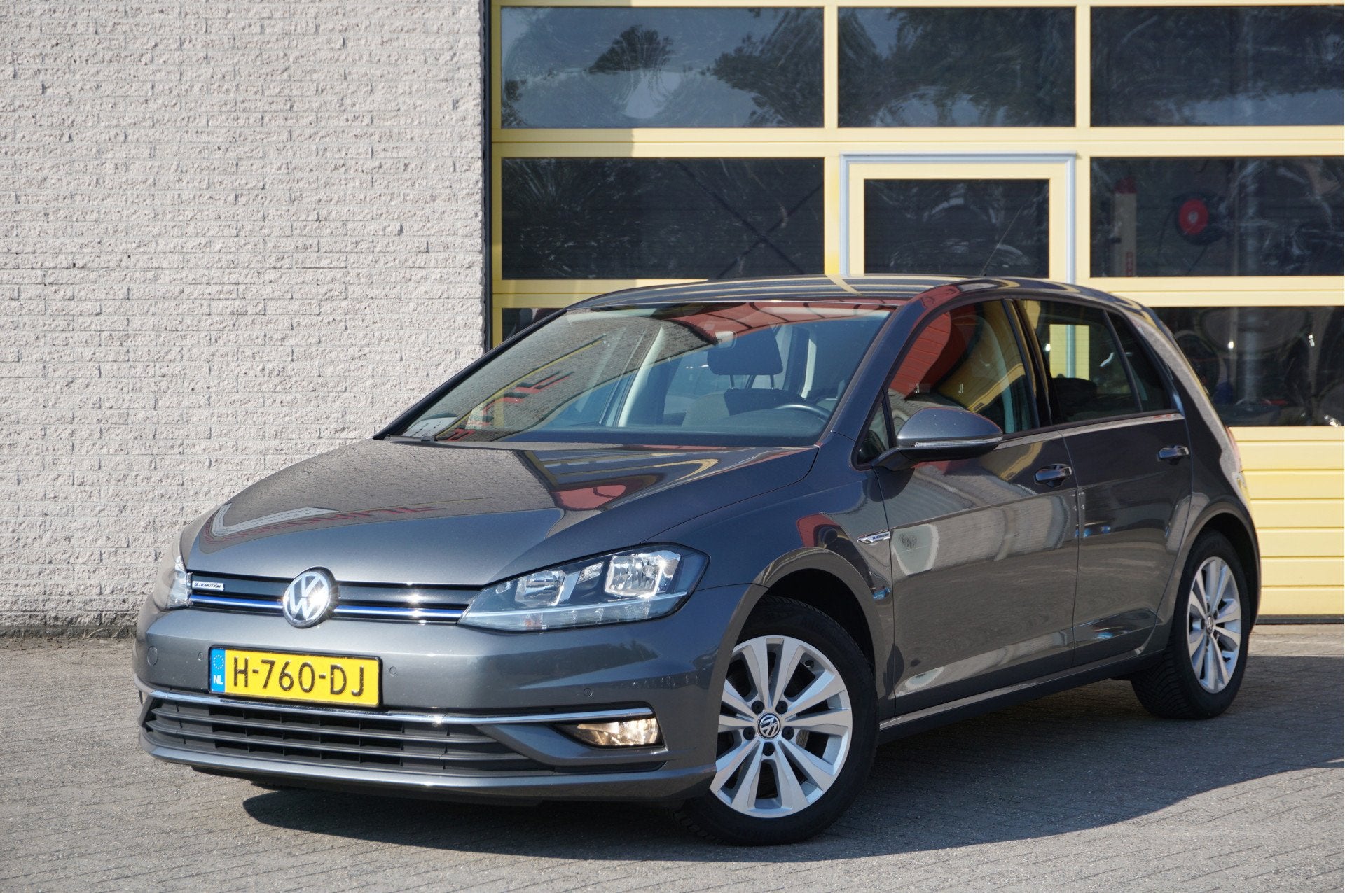 Volkswagen Golf 1.5 TSI 5drs Comfortline BJ2020 Lmv 16" | Le, Auto's, Voorwielaandrijving, Stof, 4 cilinders, 1210 kg