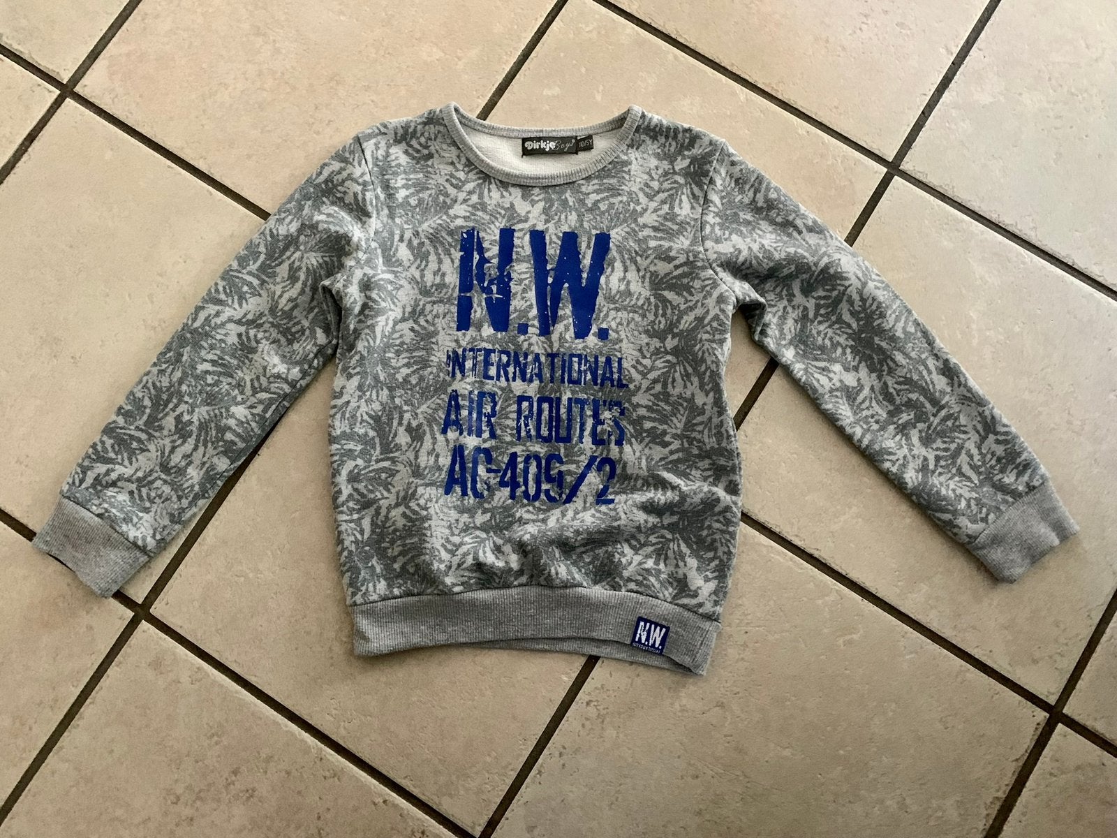 TE KOOP: mooie sweater voor jongen van Dirkje maat 110 ZGAN, Kinderen en Baby's, Kinderkleding | Maat 110, Ophalen of Verzenden