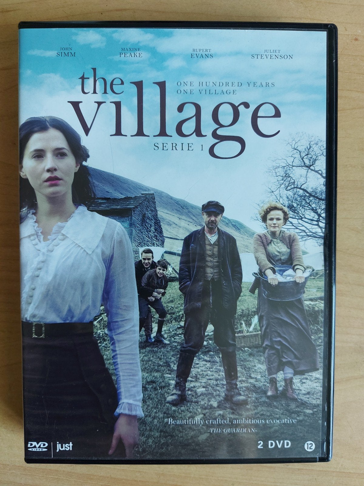 The Village - Serie 1, Alle leeftijden, Ophalen of Verzenden, Zo goed als nieuw, Drama
