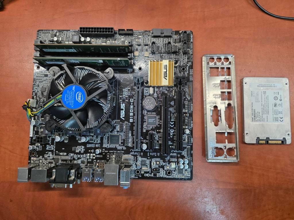 Asus B150M-C Met i5-6600 Quad/8GB/180GB SSD Windows 11, Computers en Software, Moederborden, Gebruikt, LGA 1151, DDR4, Ophalen of Verzenden