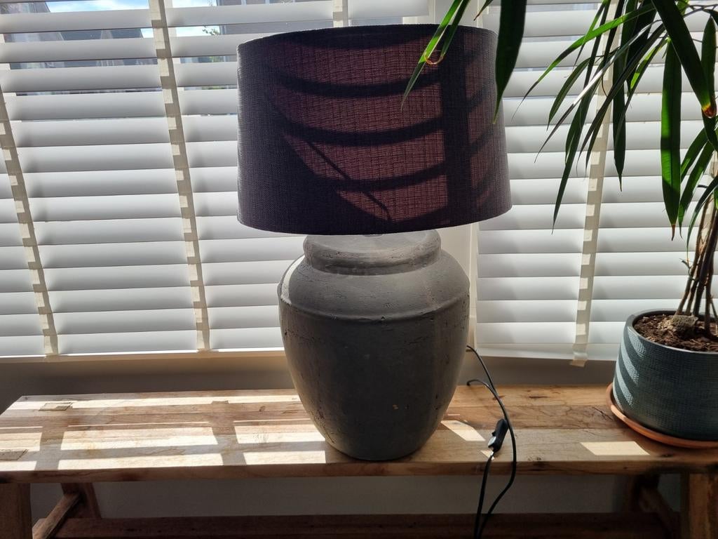 Mooie stenen lamp met grijs/taupe kleur kap, Ophalen of Verzenden, Zo goed als nieuw, Grijs, Rond