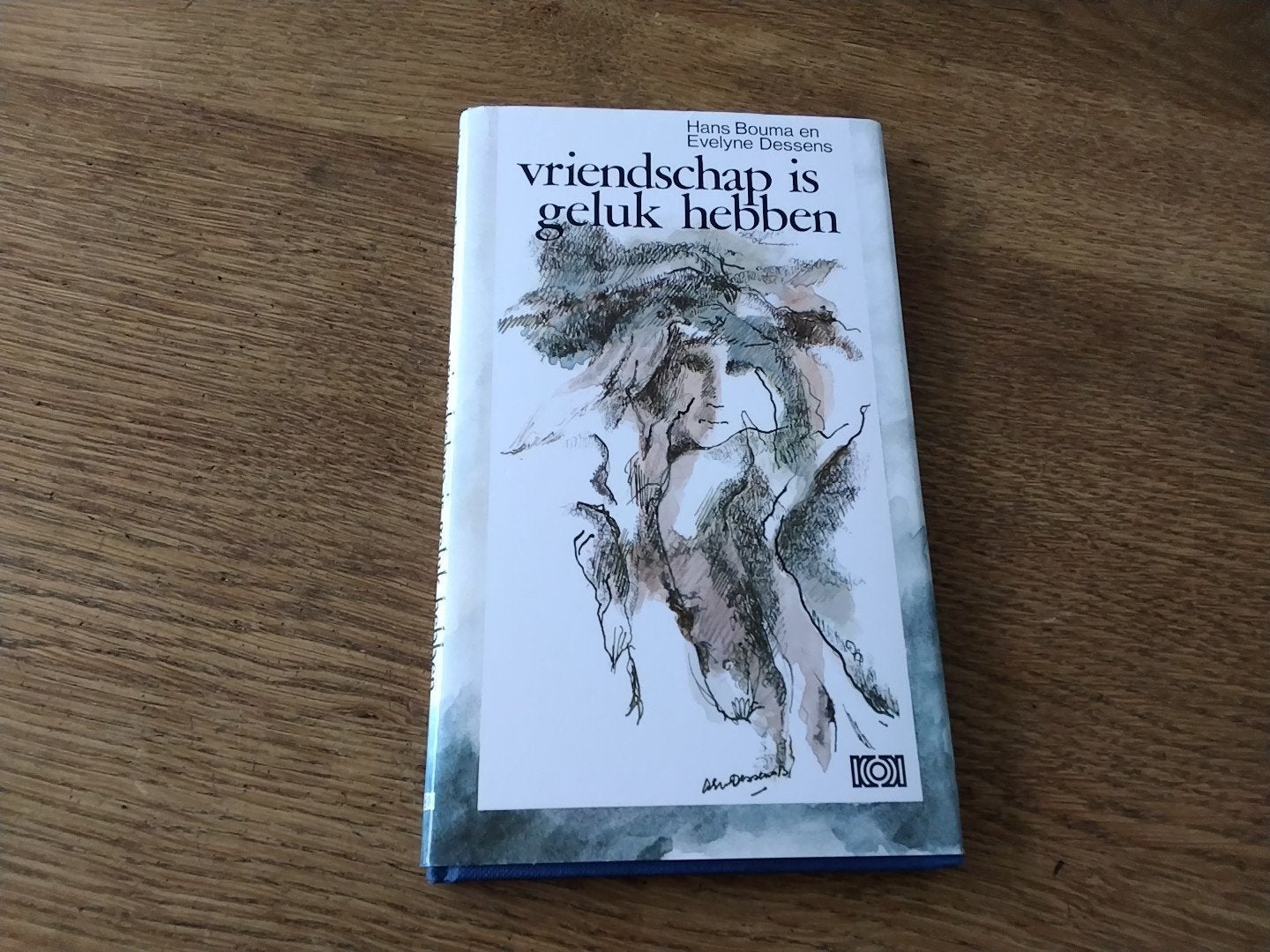 E. Dessens - Vriendschap is geluk hebben, Ophalen of Verzenden, Zo goed als nieuw, E. Dessens; Hans Bouma