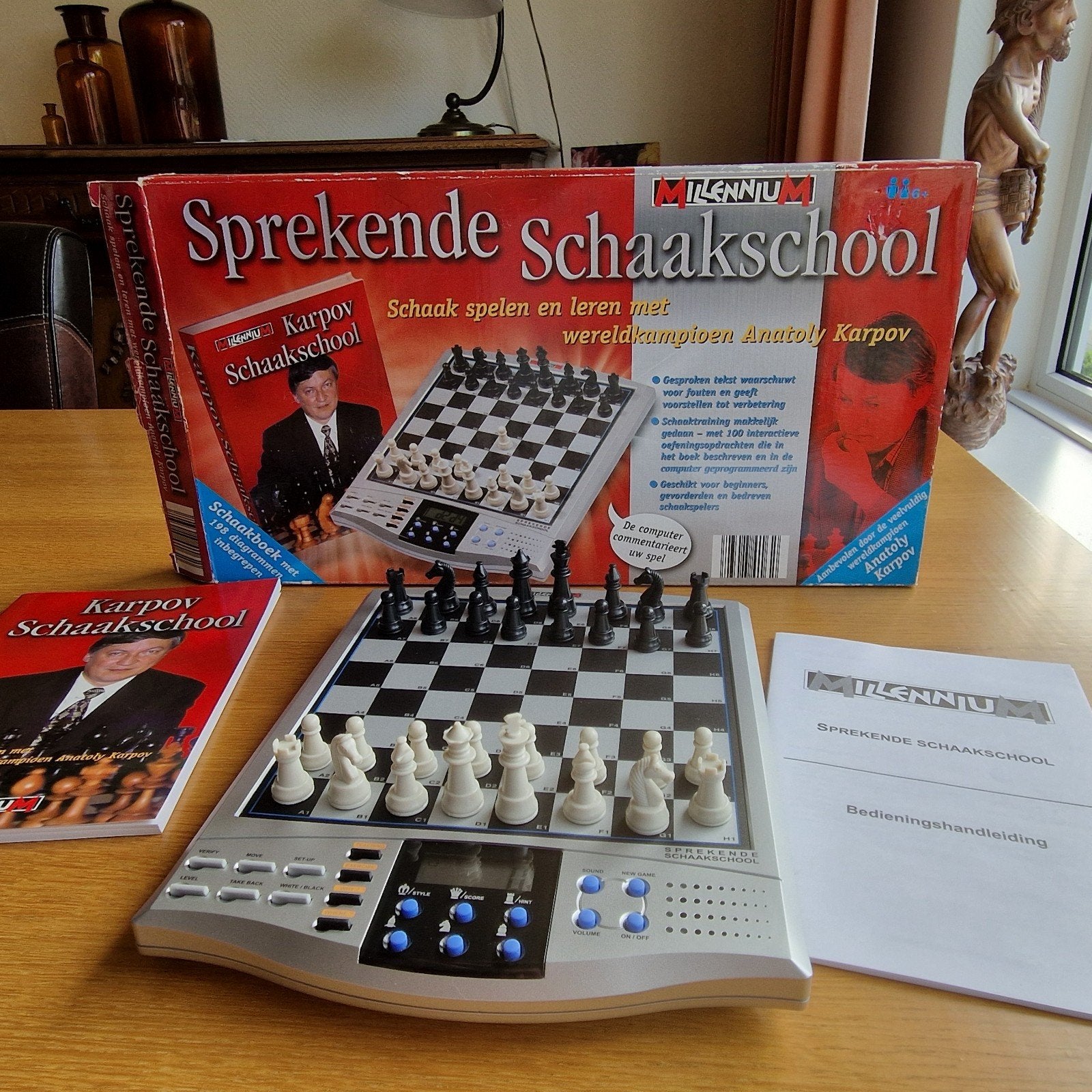 Sprekende schaakcomputer, Ophalen of Verzenden, Zo goed als nieuw