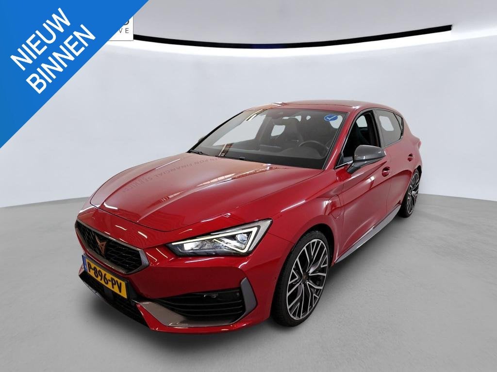 CUPRA Leon 1.4 e-Hybrid VZ Adrenaline NL-AUTO | 1/2 LEDER |, Auto's, Cupra, Gebruikt, 4 cilinders, Leon, Hybride Elektrisch/Benzine