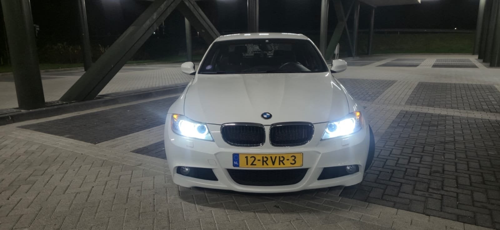 BMW 3-Serie 2.0 I 318 2011 Wit, 4 cilinders, Alcantara, Wit, Origineel Nederlands