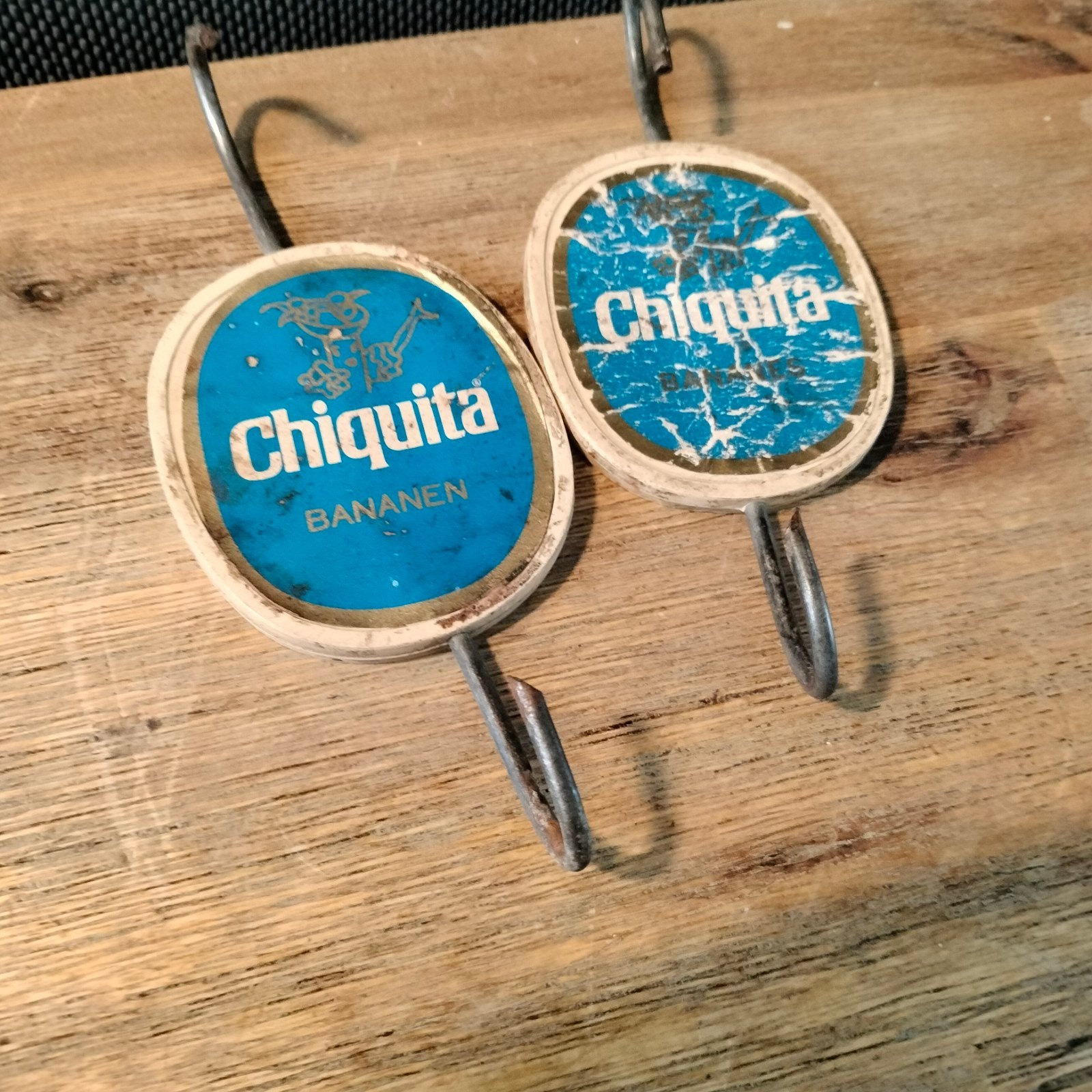 Set van 2 originele Chiquita bananenhaken jaren 60/70, Verzamelen, Merken en Reclamevoorwerpen, Ophalen of Verzenden
