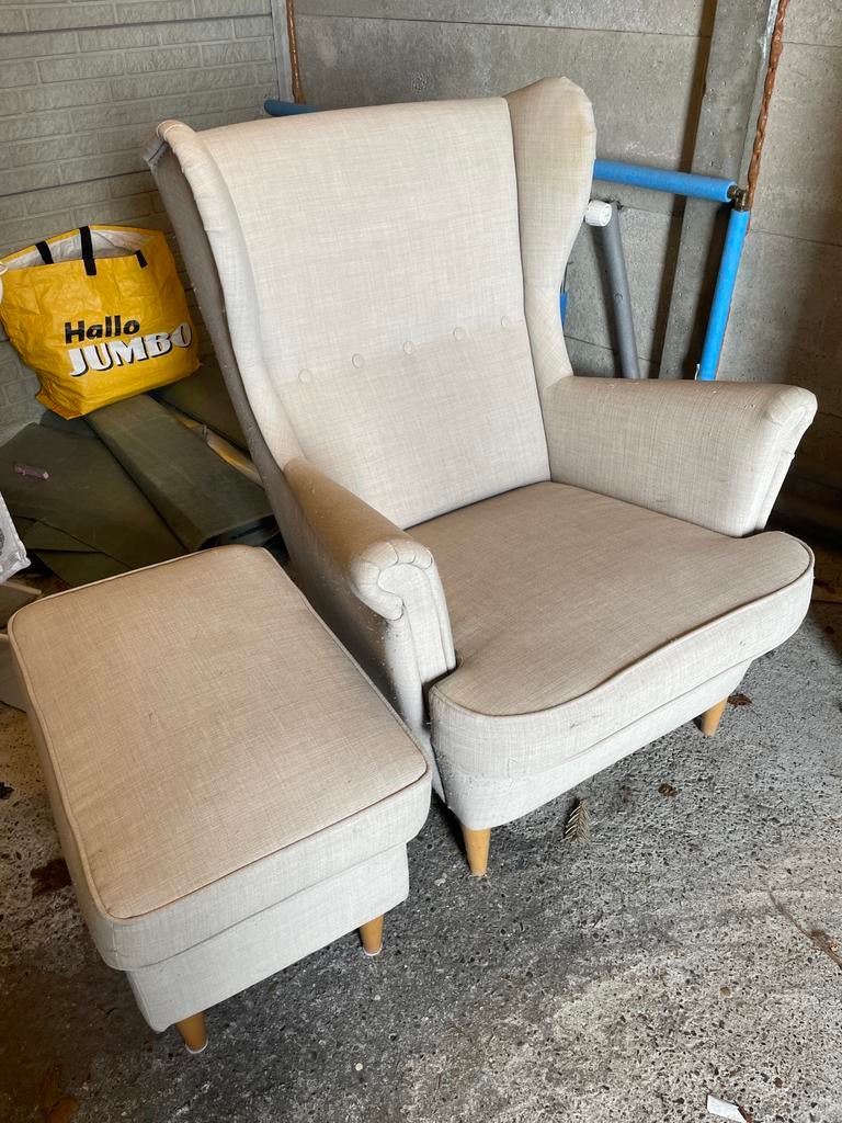 Fauteuil met poef - stof beschadigd door kat, Ophalen, Gebruikt, Stof, 75 tot 100 cm