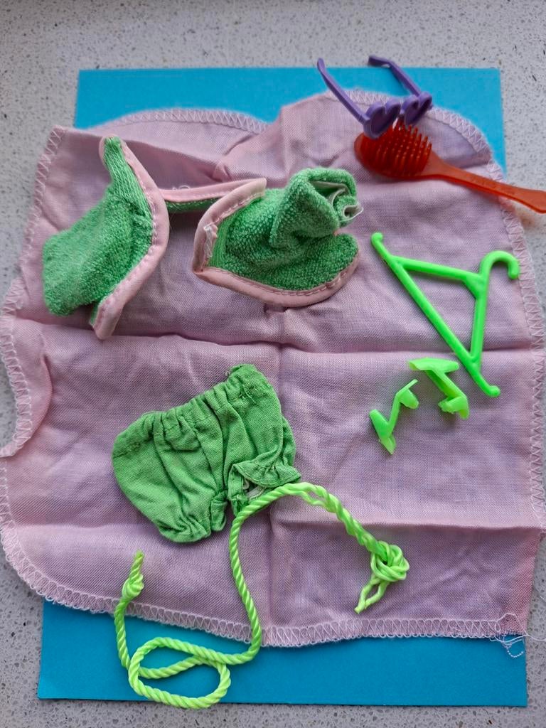 Barbie vintage clone Sindy Fleur doll groen setje, Kinderen en Baby's, Speelgoed | Poppen, Ophalen of Verzenden, Barbie