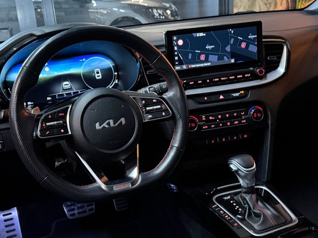 Kia ProCeed 1.6 T-GDi GT Facelift|Trekhaak|Pano|Camera|Memor, Auto's, 15 km/l, Gebruikt, Met garantie (alle), Wit
