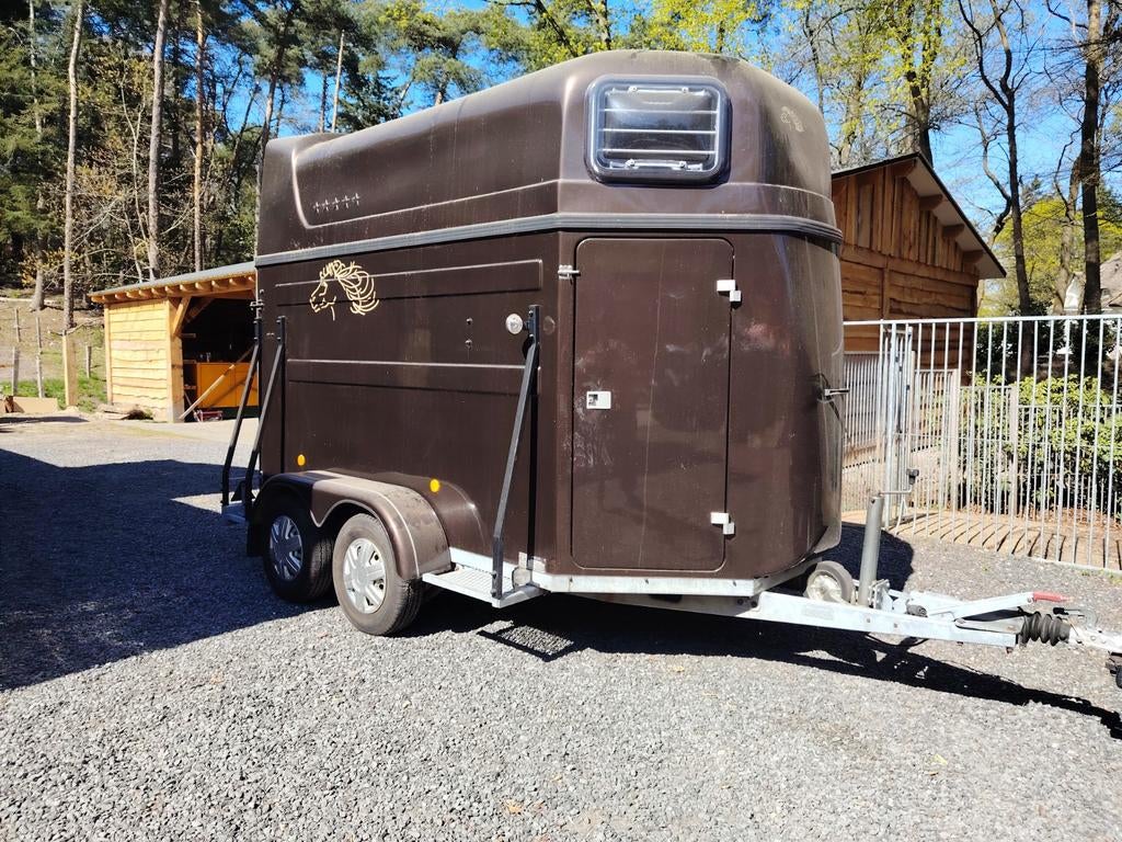 Mooie paardentrailer, Ophalen, Zo goed als nieuw, Polyester, 2-paards trailer