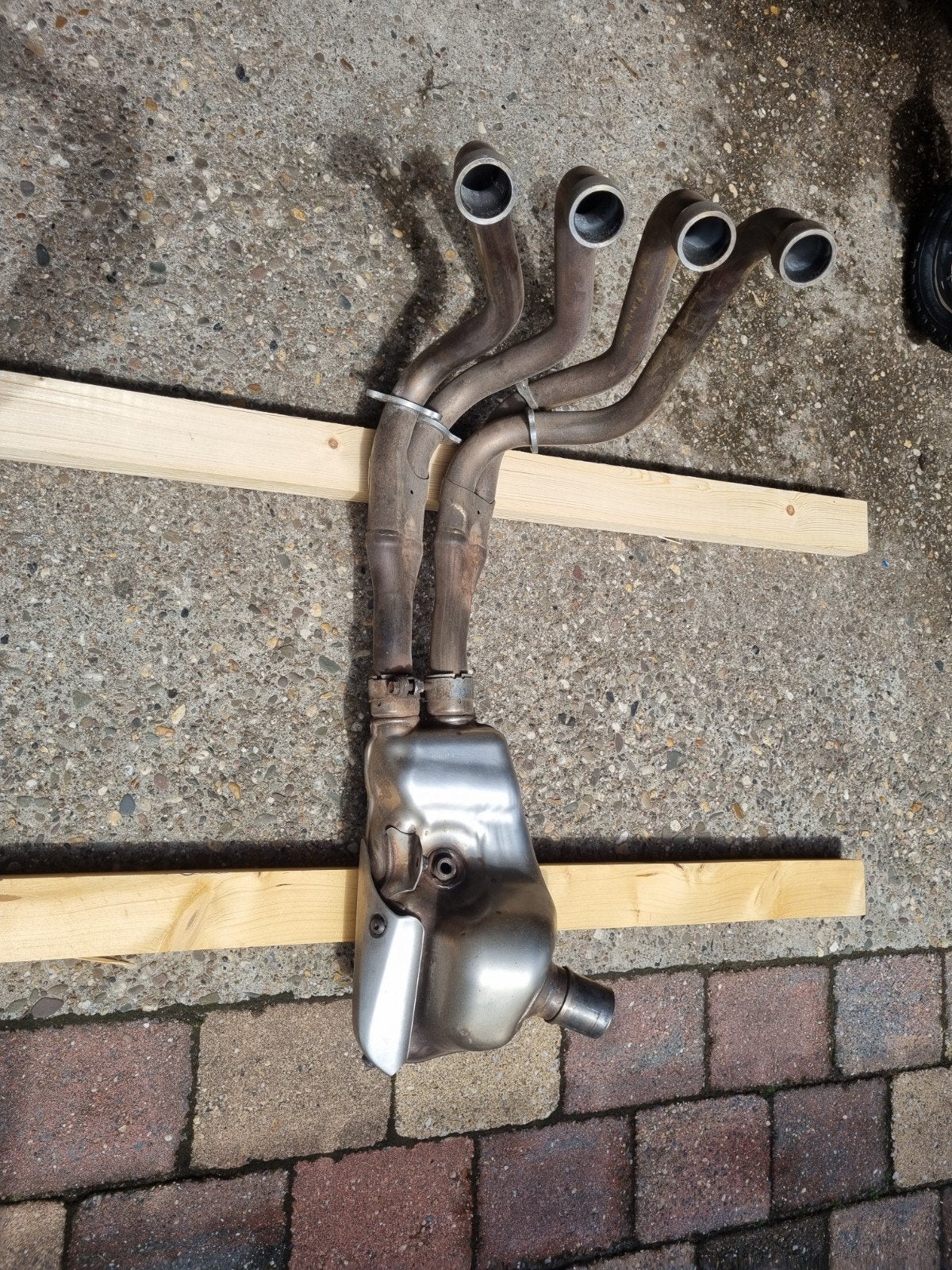 Originele Honda cb1000r fabrieksuitlaat met katalysator, Motoren, Onderdelen | Honda, Ophalen