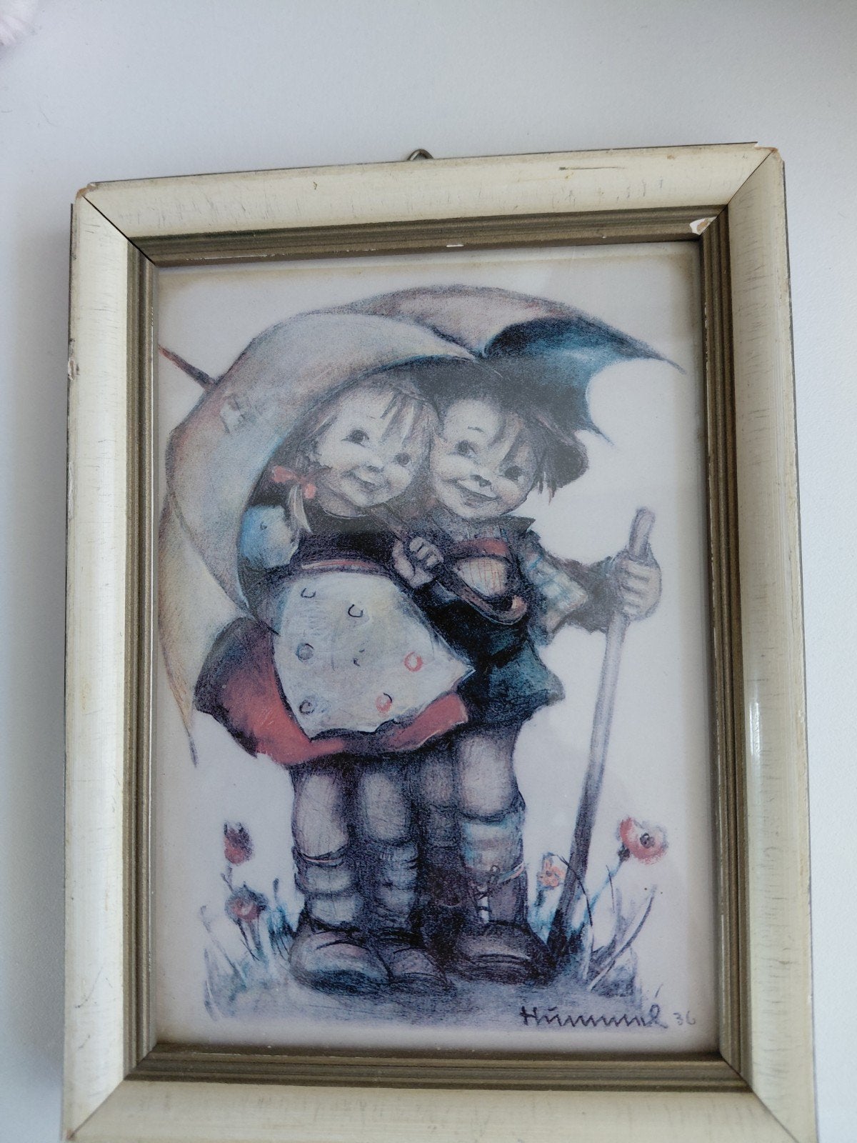 Hummeltjes in houten lijstje met glas, Antiek en Kunst, Ophalen of Verzenden