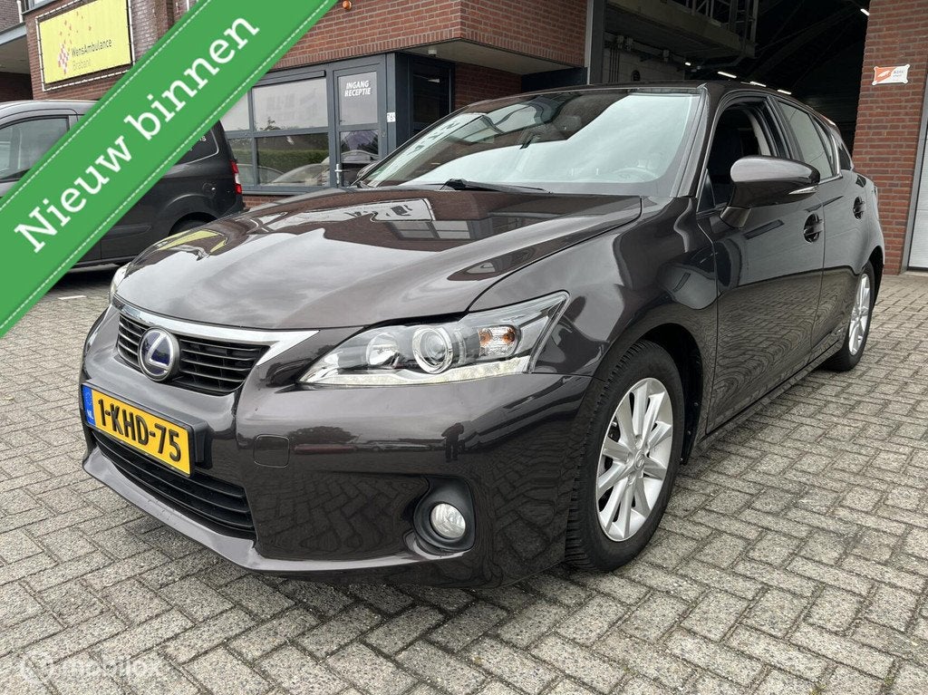 Lexus CT 200h Business Style CLIMA*NAVI*CAMERA*, Auto's, Lexus, Euro 5, 136 pk, Gebruikt, 4 cilinders