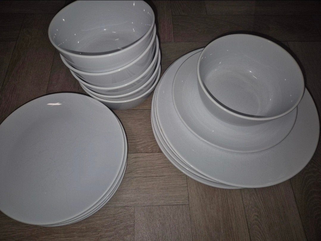 Ikea Flitighet 18-delig servies wit – Susan Pryke – 6 person, Ophalen, Gebruikt, IKEA, Bord(en)