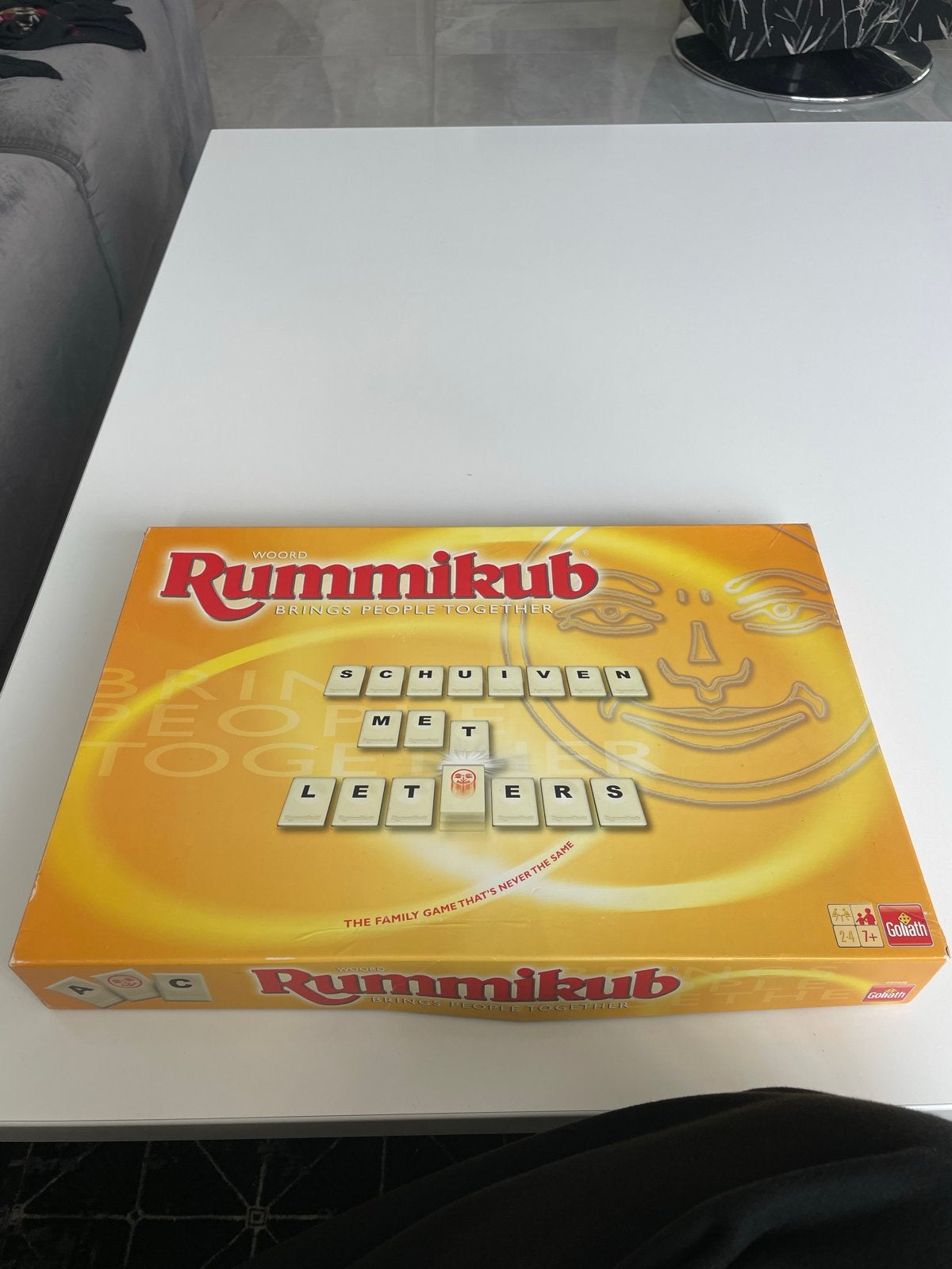 Rummikub Woord - Letterspel ( COMPLEET), Hobby en Vrije tijd, Gezelschapsspellen | Bordspellen, Drie of vier spelers, Ophalen