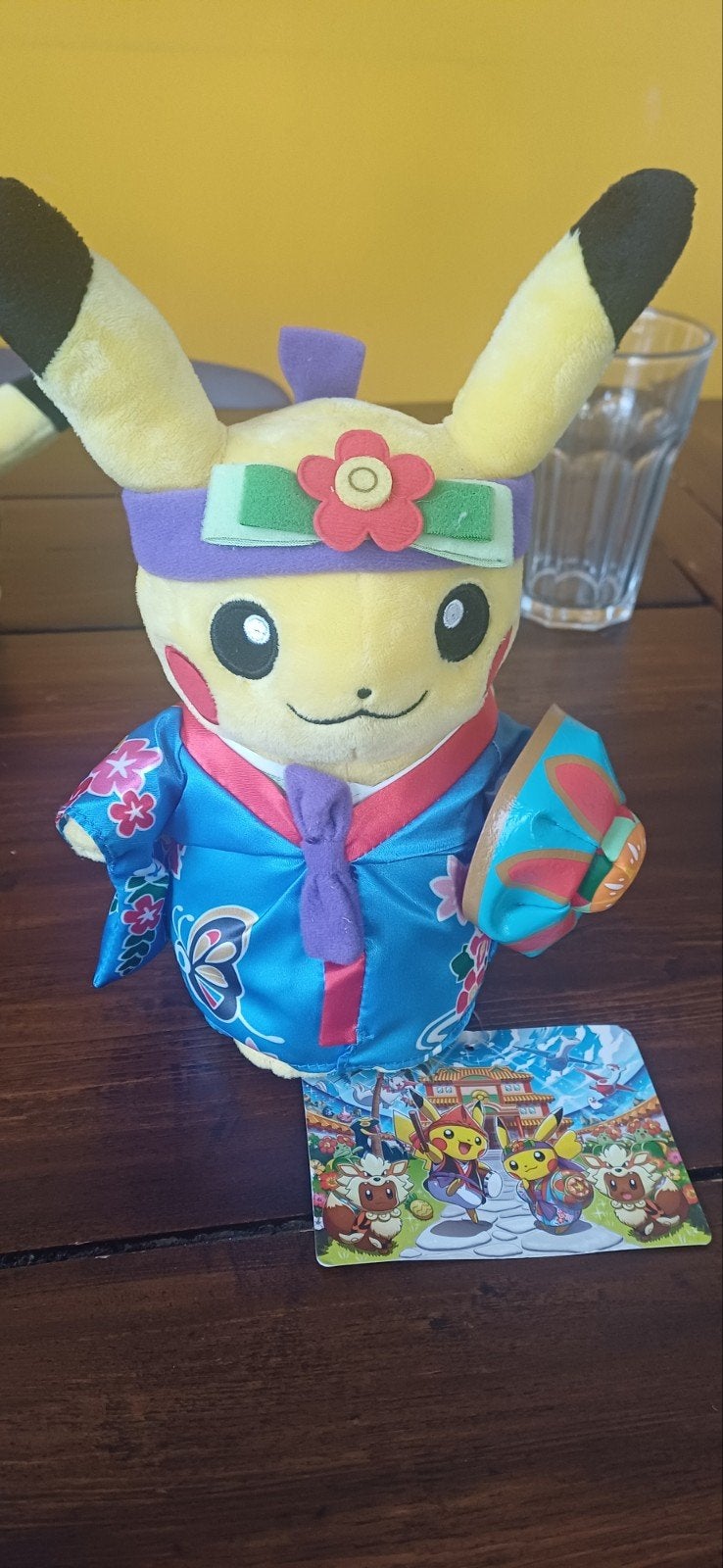 Pikachu plush knuffel Pokemon 2017 Okinawa, Hobby en Vrije tijd, Ophalen of Verzenden, Zo goed als nieuw