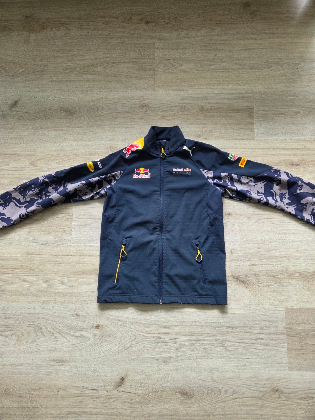 Red Bull Racing softshell jack - Maat 152, Ophalen, Blauw, Overige maten, Zo goed als nieuw
