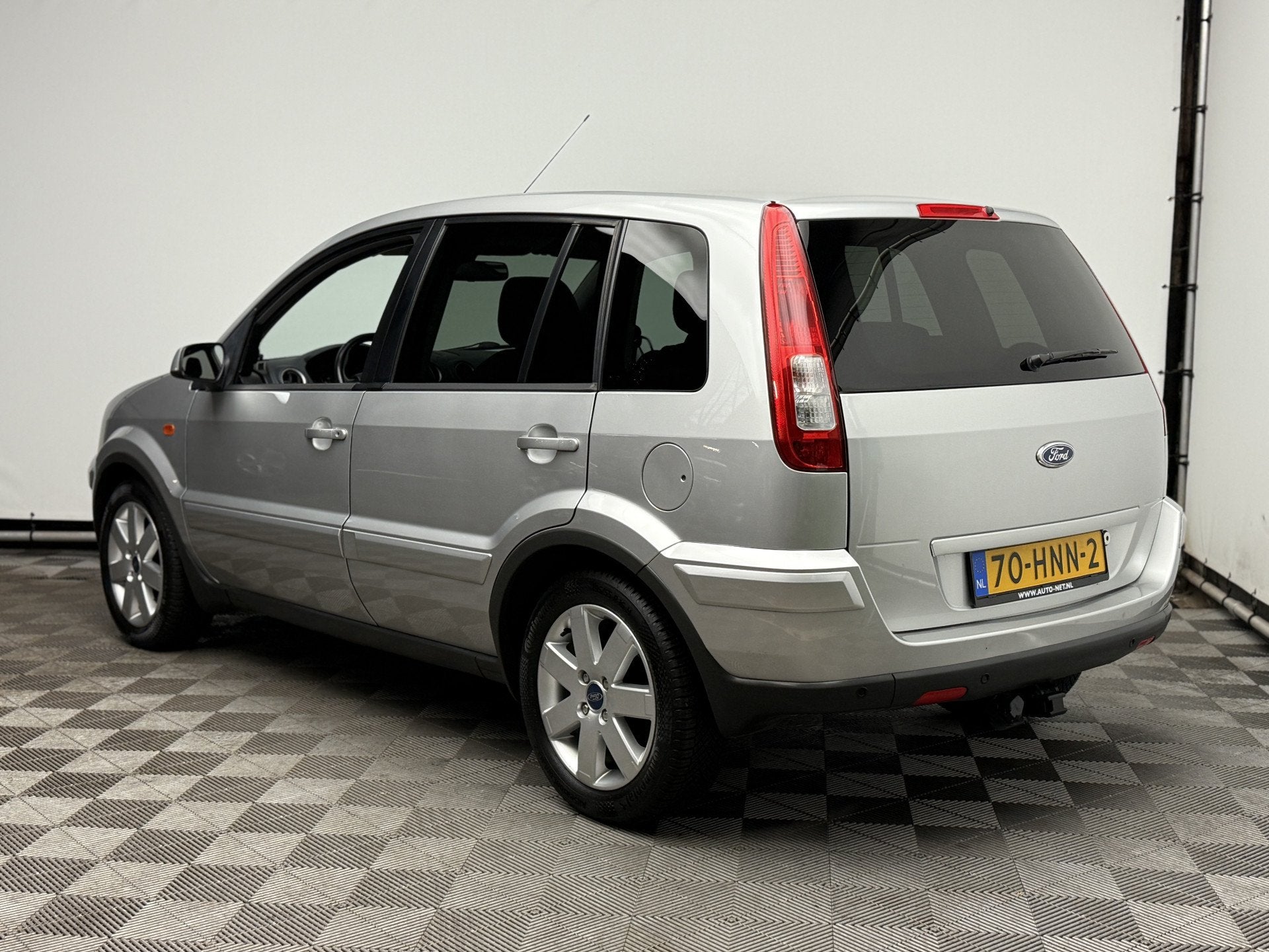 Ford Fusion 1.6-16V Futura Automaat Trekhaak NL Auto, Auto's, Ford, 1596 cc, Gebruikt, 49 €/maand, Origineel Nederlands