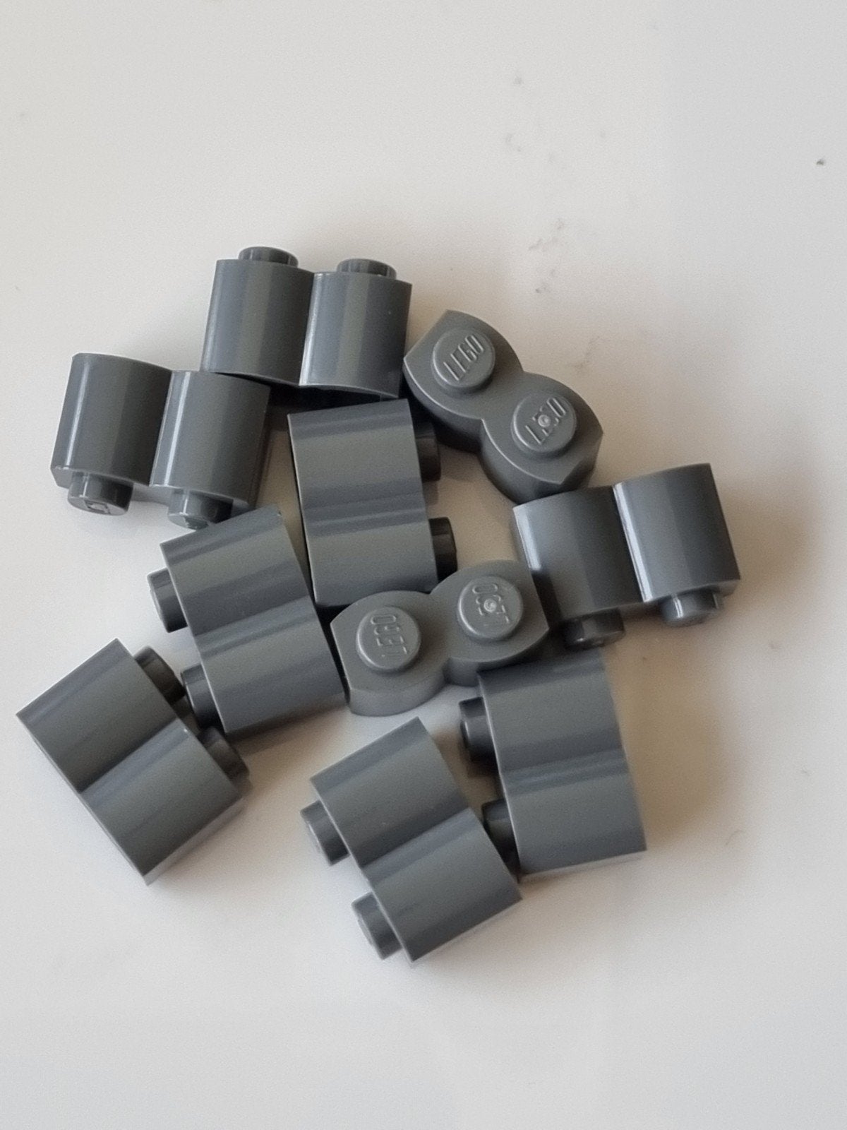 10 nieuwe lego log / boomstam stenen 1x2 donker grijs - dbg, Ophalen, Overige thema's, Lego, Nieuw