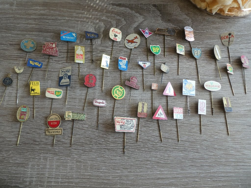 44 speldjes, jaren 60/70., Verzamelen, Ophalen of Verzenden, Gebruikt, Merk, Speldje of Pin
