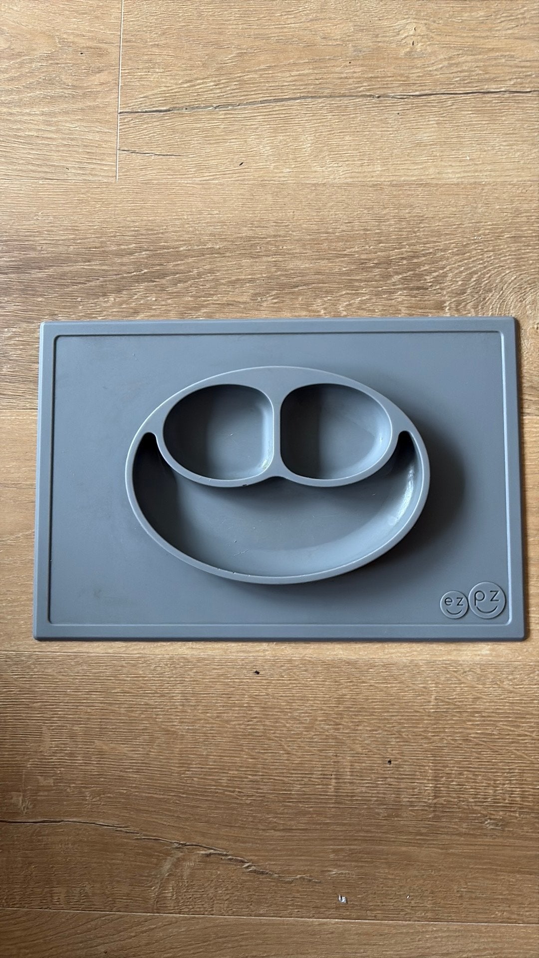 EZPZ Happy Mat grijs – siliconen kinderbord met placemat, Ophalen of Verzenden, Zo goed als nieuw